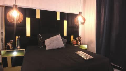 Snapshot of lucio__fox chatting on 02.15.26 Lucio online show from 02.15.26