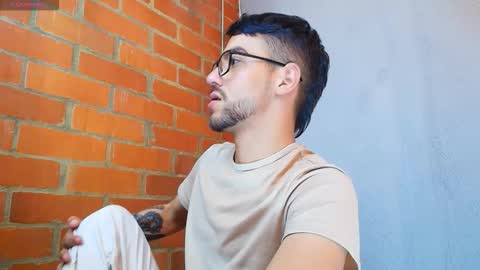 Snapshot of lucky_blessed chatting on 10.04.25 lucky_blessed online show from 10.04.25