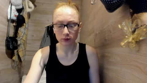 lucky_licky20 online show from 12.23.24