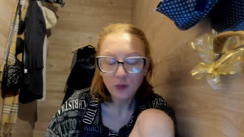 lucky_licky20 online show from 01.03.25