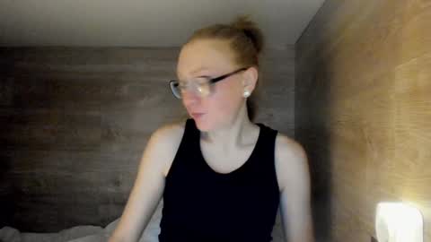 lucky_licky20 online show from 01.15.25