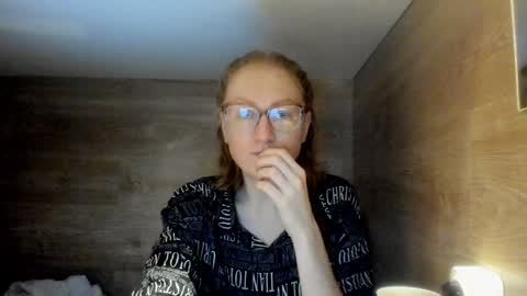 lucky_licky20 online show from 01.19.25