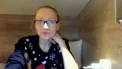 lucky_licky20 online show from 01.25.25
