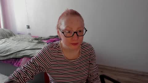 lucky_licky20 online show from 02.08.25