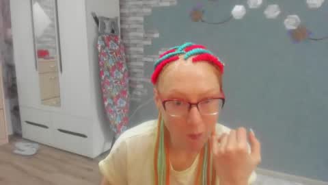 lucky_licky20 online show from 09.12.25