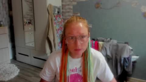 Snapshot of lucky_licky20 chatting on 10.17.25 lucky_licky20 online show from 10.17.25