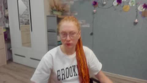 lucky_licky20 online show from 12.18.25