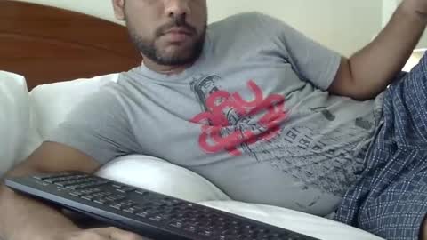 Snapshot of luckyfinalone chatting on 10.25.25 luckyfinalone online show from 10.25.25