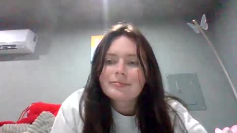 Snapshot of luckygirl96 chatting on 10.08.25 luckygirl96 online show from 10.08.25