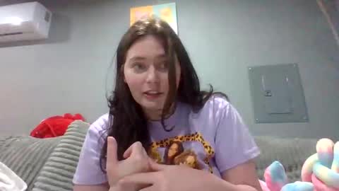 Snapshot of luckygirl96 chatting on 10.27.25 luckygirl96 online show from 10.27.25