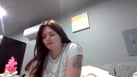 Snapshot of luckygirl96 chatting on 11.16.25 luckygirl96 online show from 11.16.25