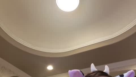 Snapshot of luckylee1992 chatting on 10.15.25 luckylee1992 online show from 10.15.25