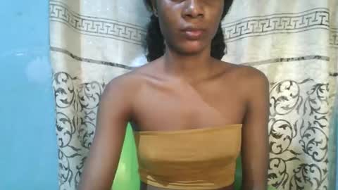 Snapshot of luckymadequeen chatting on 05.08.26 Gloria online show from 05.08.26