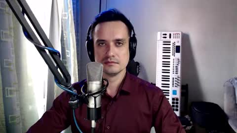 Snapshot of luckyman10000000 chatting on 10.27.25 luckyman10000000 online show from 10.27.25