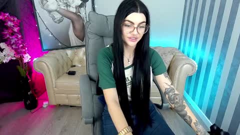 Monika online show from 12.17.24