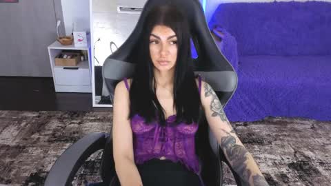 Monika online show from 04.23.26