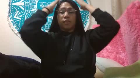 Snapshot of luckyts_cumx chatting on 02.03.25 luckyts_cumx online show from 02.03.25