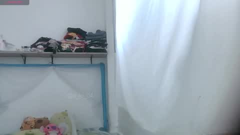 Snapshot of lucrecia21_ chatting on 01.19.25 Lucrecia... new accout...OFS LU 21 online show from 01.19.25