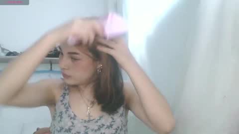 Snapshot of lucrecia21_ chatting on 01.21.25 Lucrecia... new accout...OFS LU 21 online show from 01.21.25