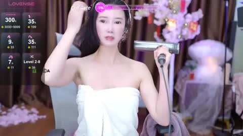 Lucy online show from 02.04.25