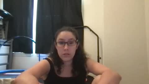 Snapshot of lucy_allison chatting on 05.05.26 Lucy online show from 05.05.26