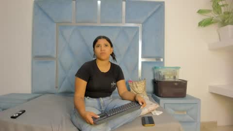 Lucia  online show from 06.16.26