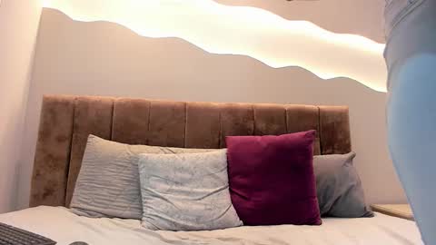 lucy_canel online show from 11.14.25