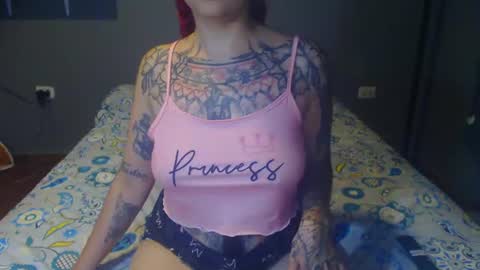 Snapshot of lucy_dreams69 chatting on 06.10.26 Lucia online show from 06.10.26