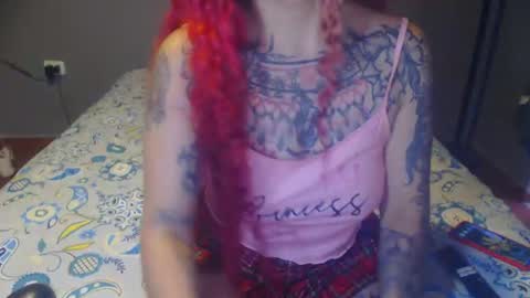 Snapshot of lucy_dreams69 chatting on 06.24.26 Lucia online show from 06.24.26