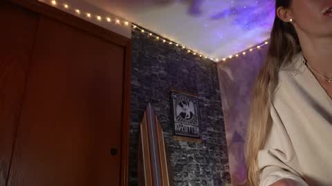 Snapshot of lucy_gooosey chatting on 05.12.26 Lucy. online show from 05.12.26