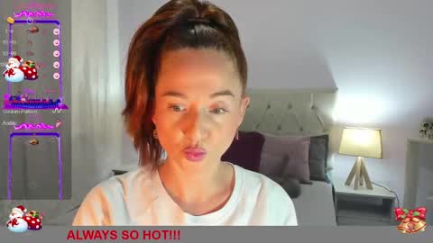 Snapshot of lucy_hot77 chatting on 12.08.24 Lucia online show from 12.08.24