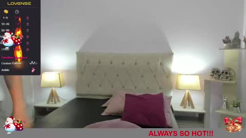 Snapshot of lucy_hot77 chatting on 01.03.25 Lucia online show from 01.03.25