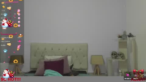 Snapshot of lucy_hot77 chatting on 01.20.25 Lucia online show from 01.20.25