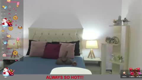 Snapshot of lucy_hot77 chatting on 01.21.25 Lucia online show from 01.21.25