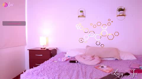 Luciana online show from 10.18.25