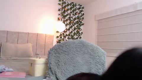 Snapshot of lucy_joi chatting on 07.11.26 Luciana online show from 07.11.26