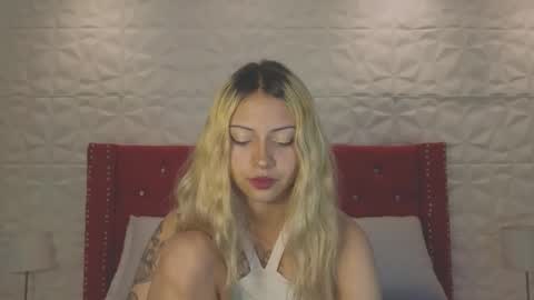 PINK online show from 10.11.25