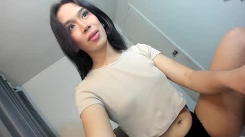 Snapshot of lucy_shane chatting on 09.14.25 lucy_shane online show from 09.14.25
