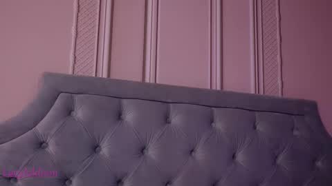 LucyAddison online show from 11.10.25