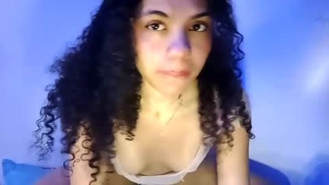 Snapshot of lucybellea chatting on 06.20.26 Lucia online show from 06.20.26