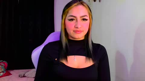 Snapshot of lucycherry__ chatting on 12.06.24 LUCIA online show from 12.06.24