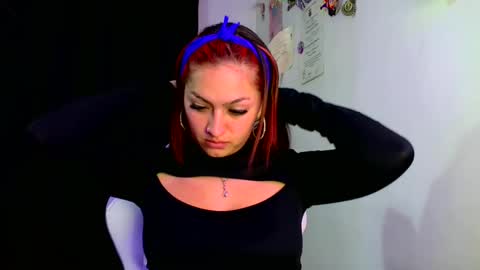 Snapshot of lucycherry__ chatting on 02.05.25 LUCIA online show from 02.05.25