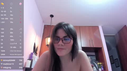 Luca Valentina online show from 01.26.25