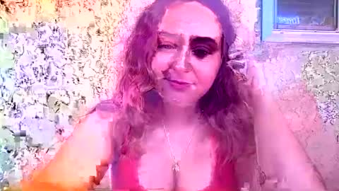 lucylavender online show from 09.15.25