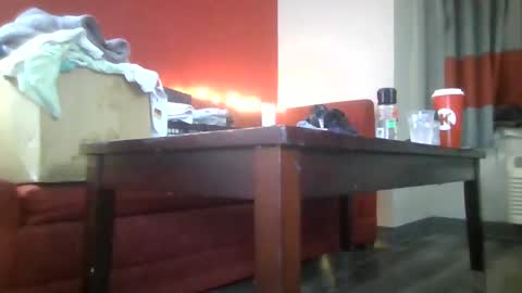 Lucy Loves Lookers online show from 01.15.25