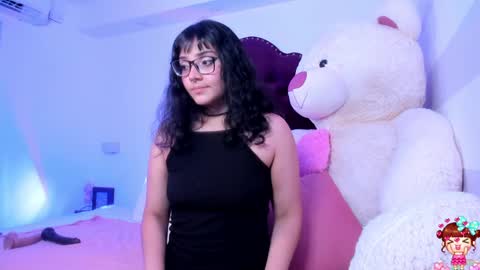 Instagramlucyluy10 online show from 01.20.25