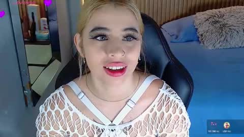 Snapshot of lucymars1 chatting on 10.30.25 L U C Y online show from 10.30.25