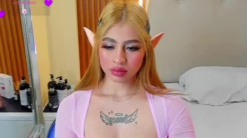 Snapshot of lucymars1 chatting on 10.31.25 L U C Y online show from 10.31.25