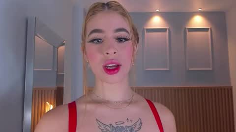 Snapshot of lucymars1 chatting on 11.14.25 L U C Y online show from 11.14.25