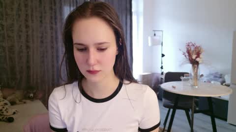 Lucy Rose online show from 04.04.26